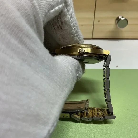 Omega Constellation Electronic f300hz Running OEM Bracelet And Crown